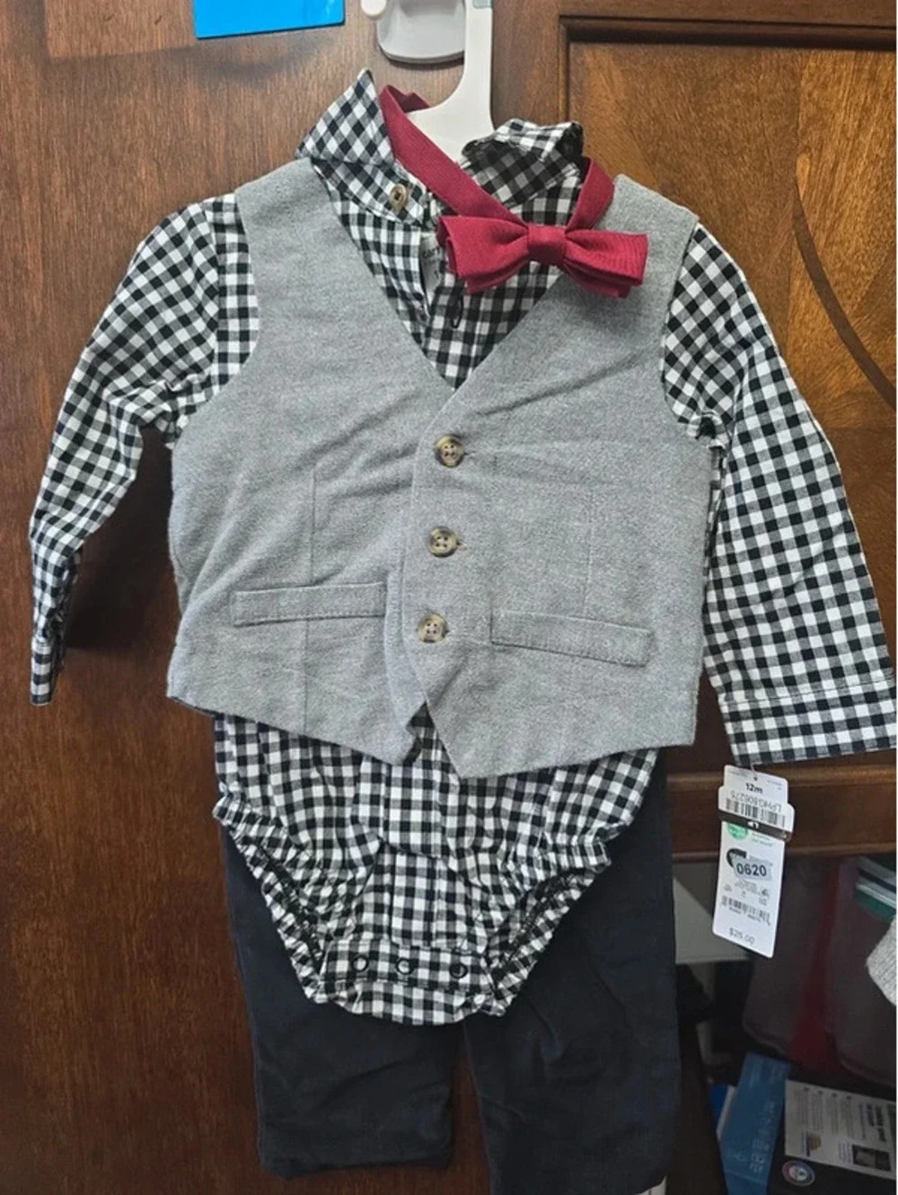 12m brand new suit from carter's item 620